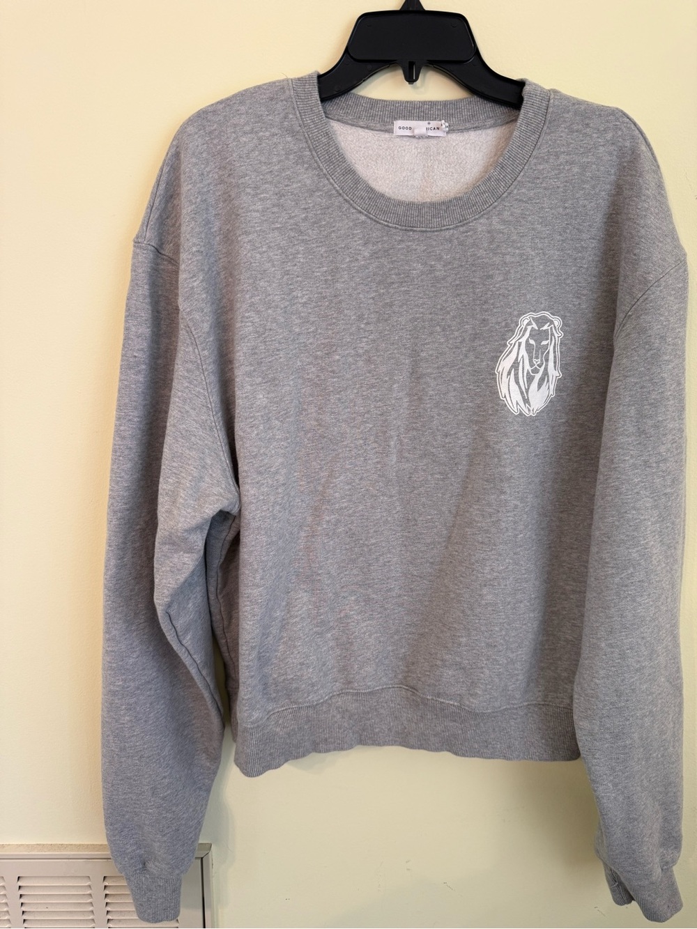 Good American Leo Boyfriend Sweatshirt *GREAT CONDITION* - Picture 4 of 10